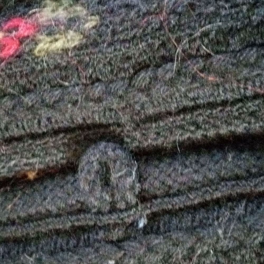 Vitabella Norway mohair Christmas cactus sweater **missing buttons** - Picture 4 of 8